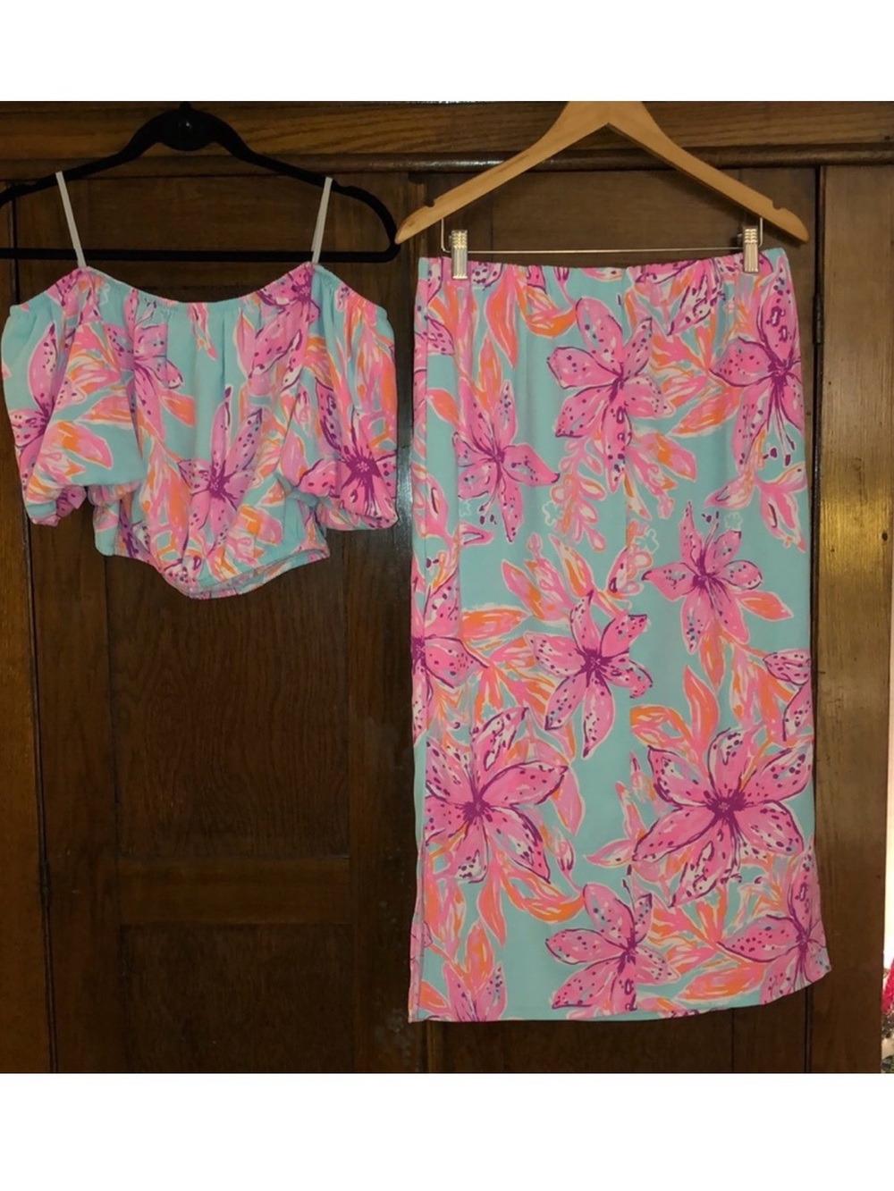 Lilly Pulitzer Esmeray 2 piece set Surf Blue Bonita Blooms Size Large. NWOT